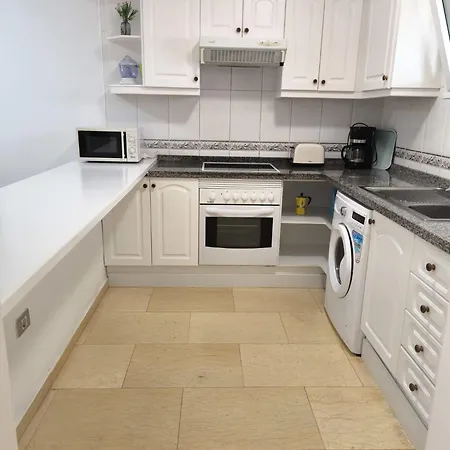 Vivienda Con Piscina En El Appartement *