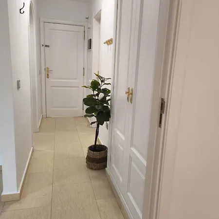 Vivienda Con Piscina En El Appartement *